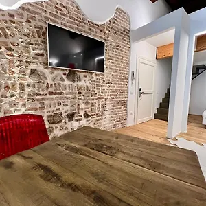 https://la-finestra-sul-ghetto.hotelinveneto.com